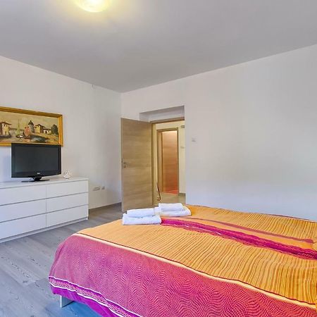 Apartment Spagnolo City Pula Extérieur photo