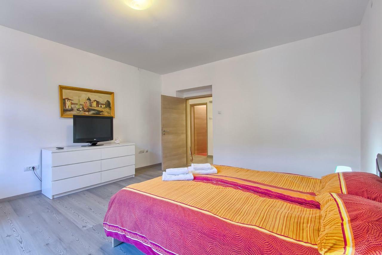 Apartment Spagnolo City Pula Extérieur photo